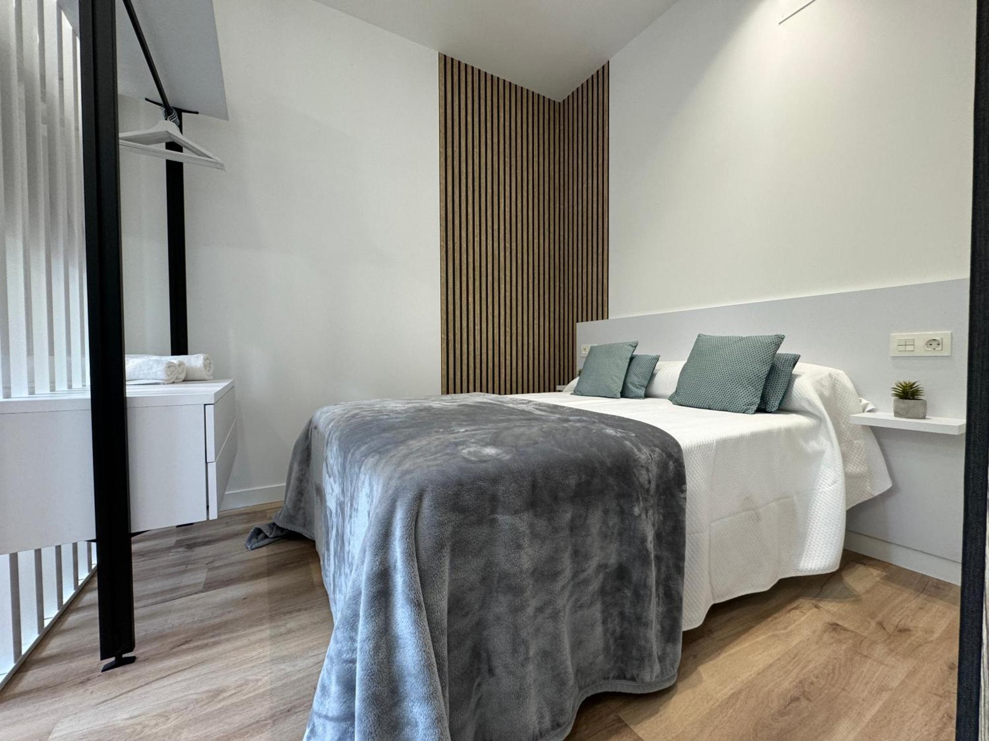Apartamentos Mk77 Leon Se7Ven *